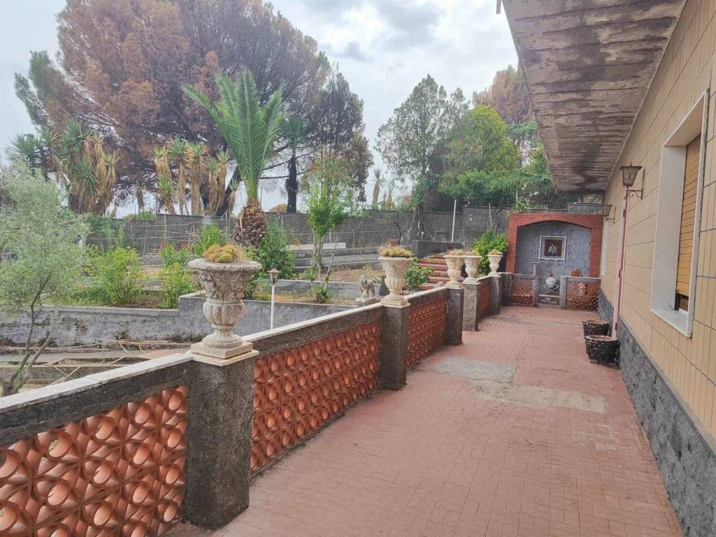 Villa a Nicolosi in Via Della Regione - Foto 5