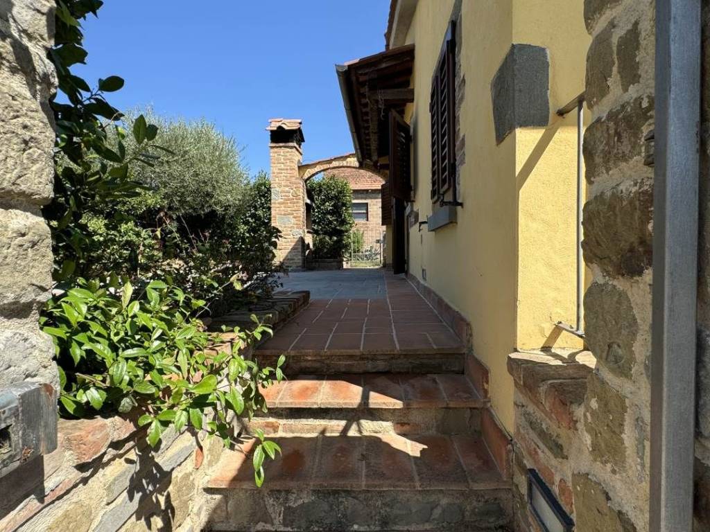 Villa a Cortona in Case Sparse Burcinella - Foto 4