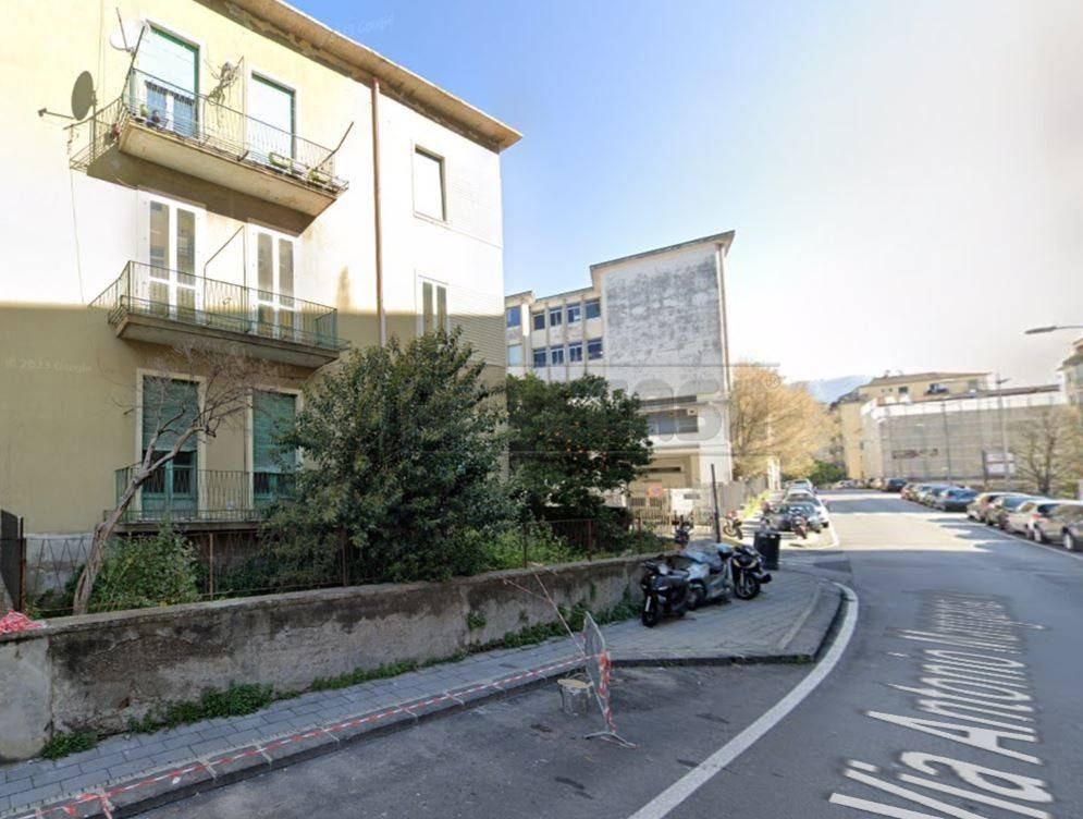 Appartamento a Salerno in Via Antonio Manganario, 35 - Foto 2