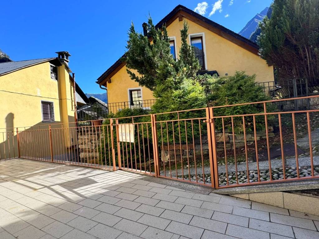 Appartamento a Antrona schieranco in Via Mottone - Foto 4
