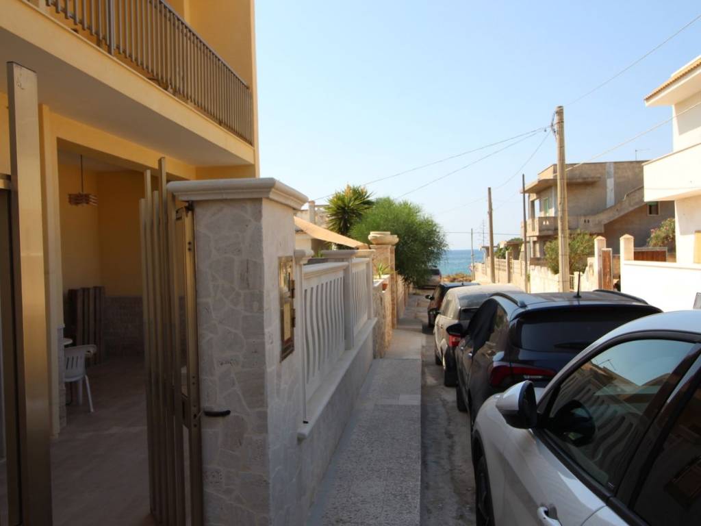 Casa indipendente a Manduria in Via Bordighera, 7 - Foto 2