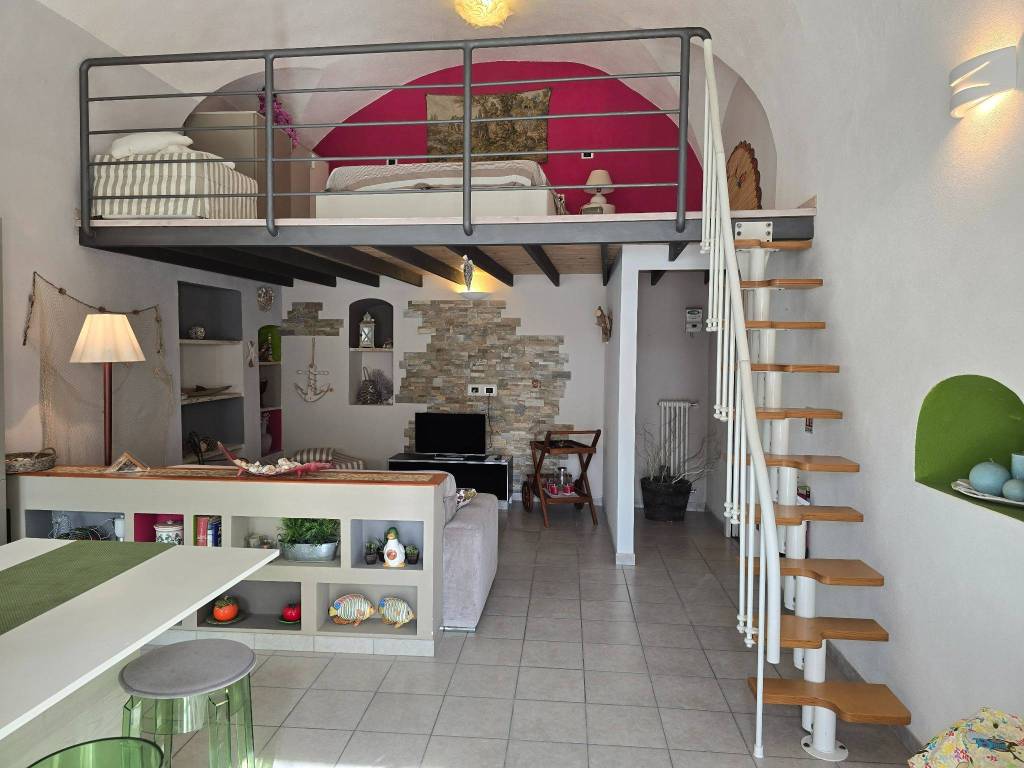 Appartamento a Finale ligure in Via dei Conti Vacca - Foto 4