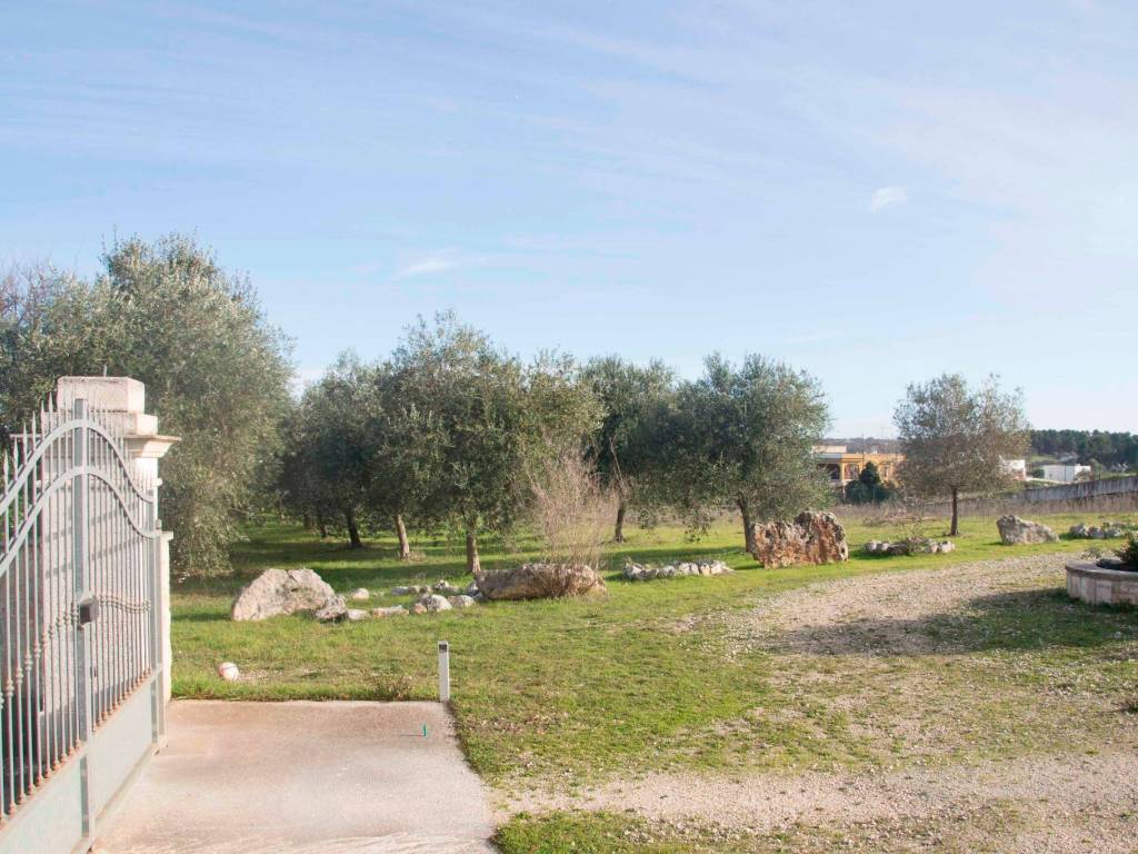 Villa a Martina franca in Strada Monaci Zona a - Foto 3