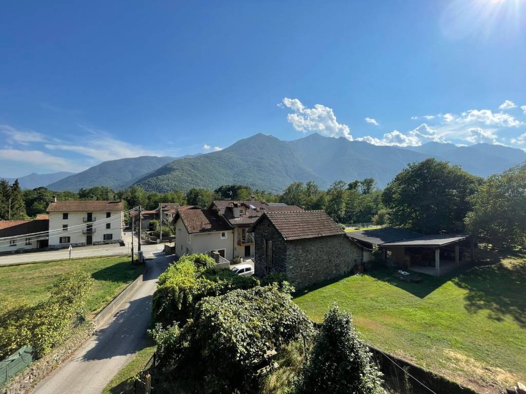 Villa a Mergozzo in Via Basilio Bozzetti - Foto 2