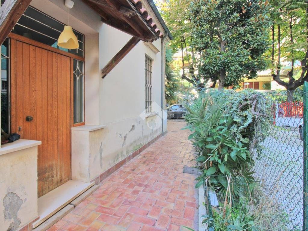 Villa a Pescara in Viale Regina Elena, 241 - Foto 4