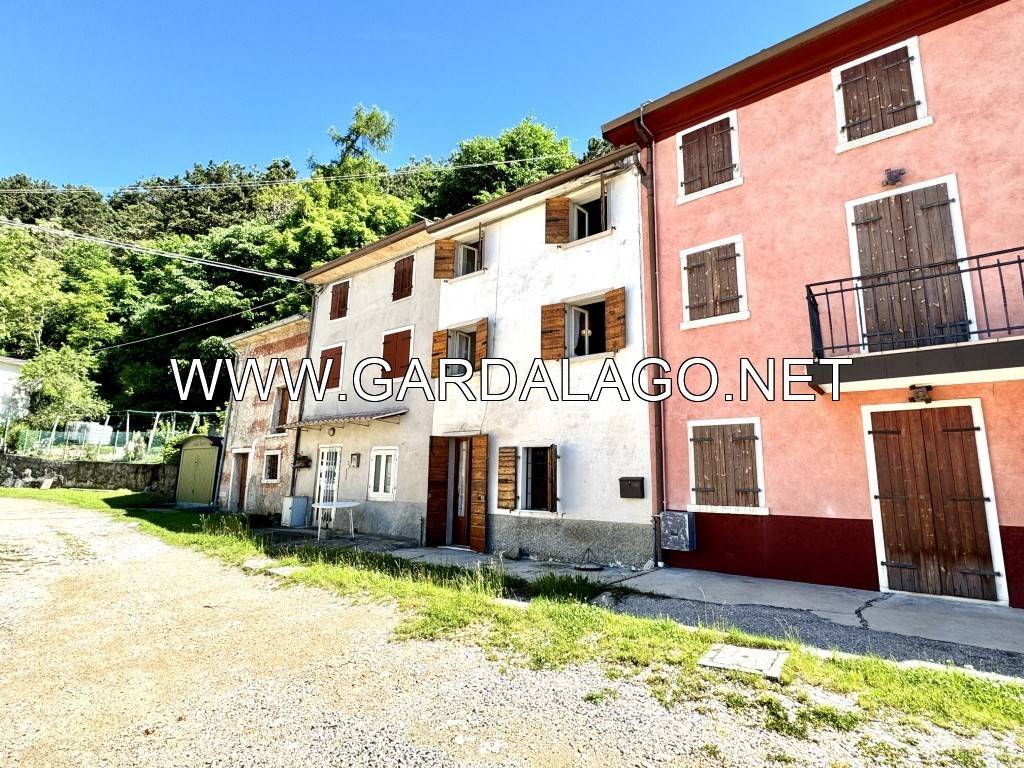 Rustico / casale a Caprino veronese in SP8 - Foto 3