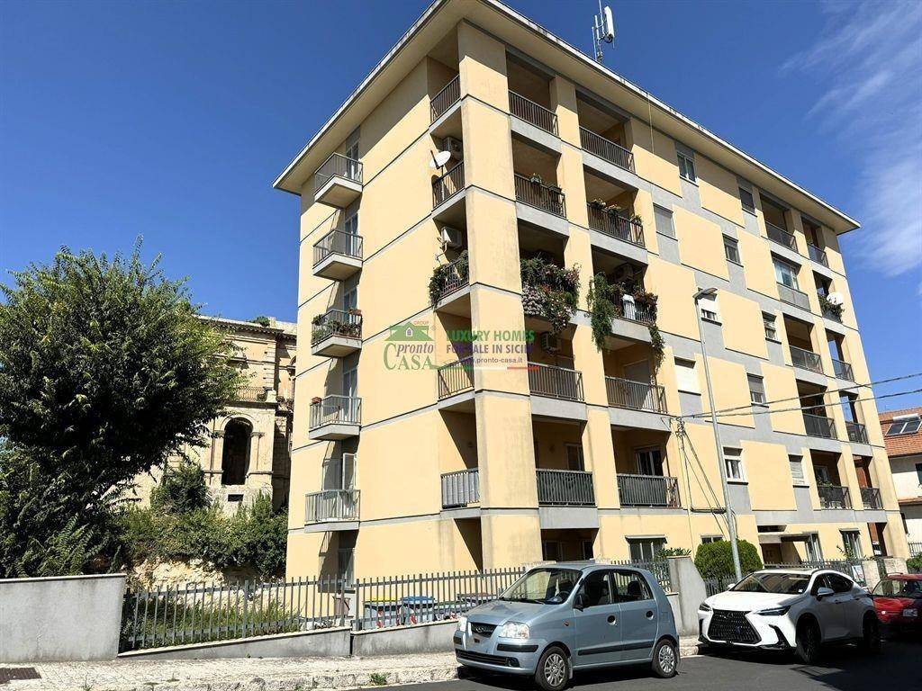 Appartamento a Ragusa in Via Mongibello - Foto 3