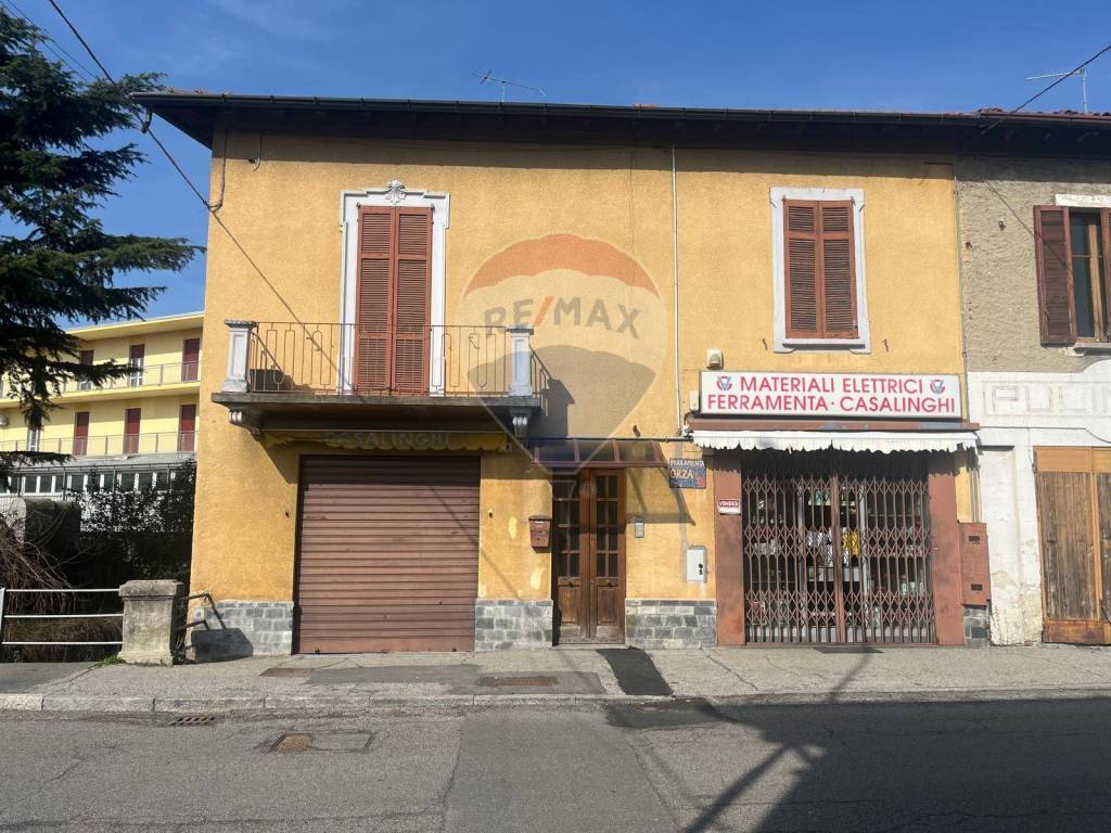 Appartamento a Cittiglio in Via G. Marconi, 14 - Foto 2