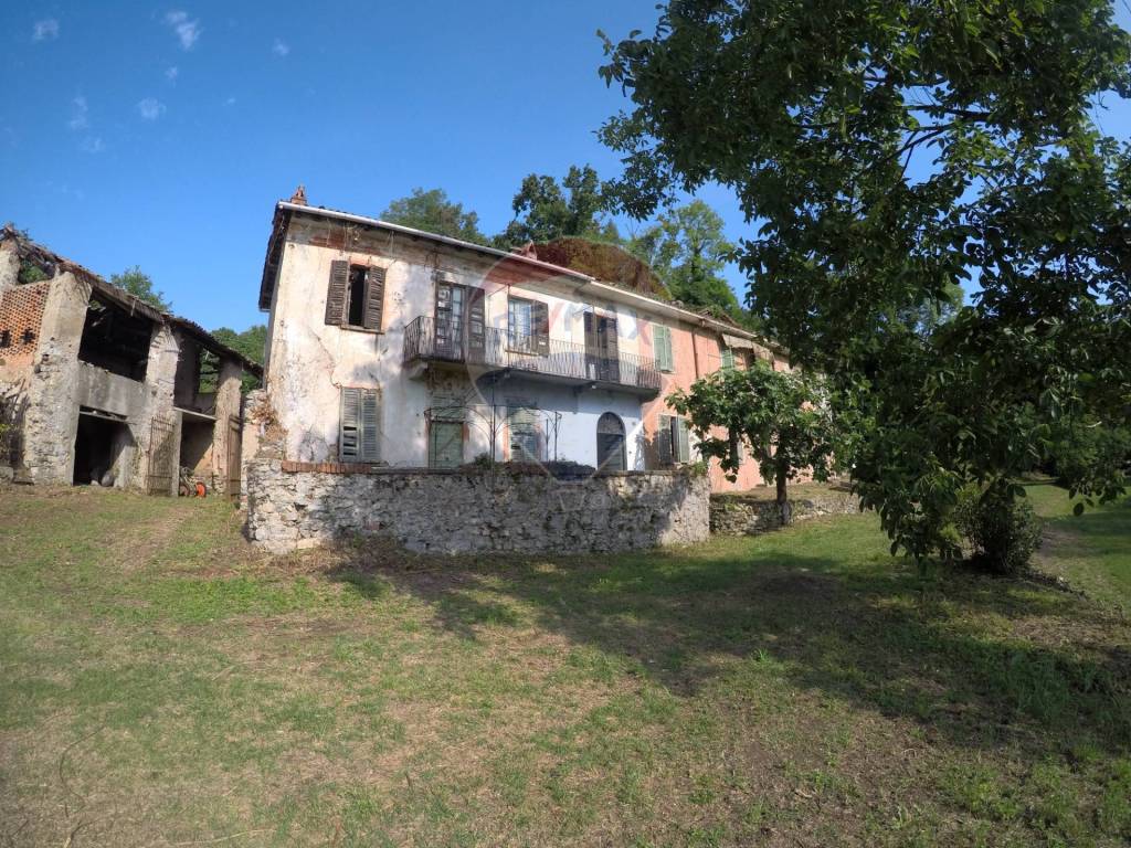 Rustico / casale a Arona - Foto 2