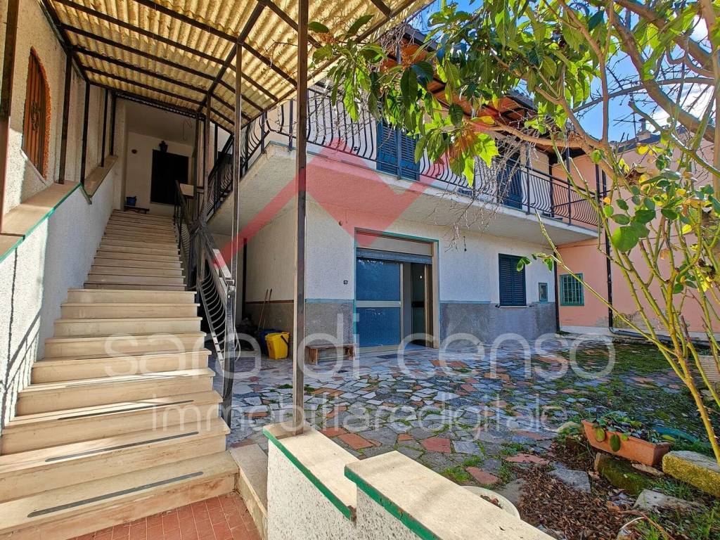 Villa a Molina aterno in Via Risorgimento, 19 - Foto 3