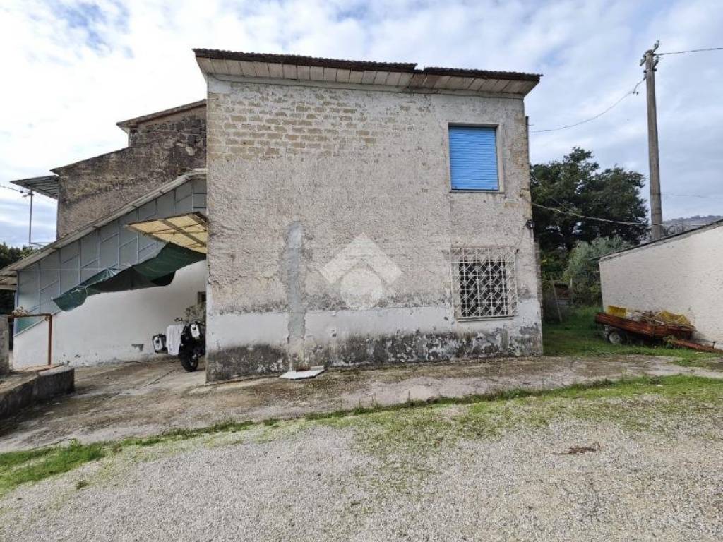 Casa indipendente a Santi cosma e damiano in Via vescia - Foto 2