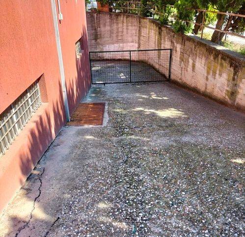 Box / garage a Colognola ai colli in Via Strà - Foto 3