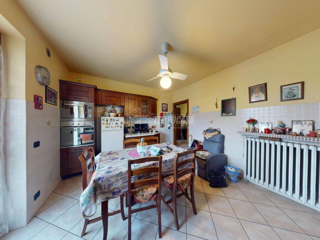 Appartamento a Alba in Strada Riddone, 2 - Foto 3