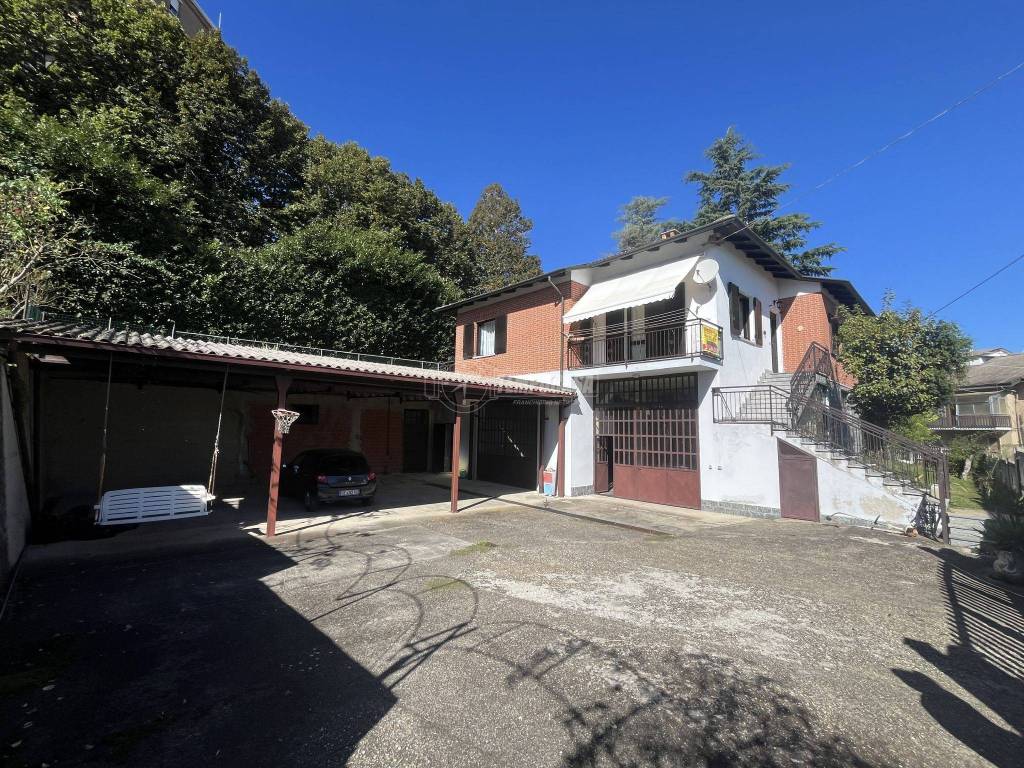 Villa a Agliano terme in Via Pozzo dell' Olmo 1 - Foto 3