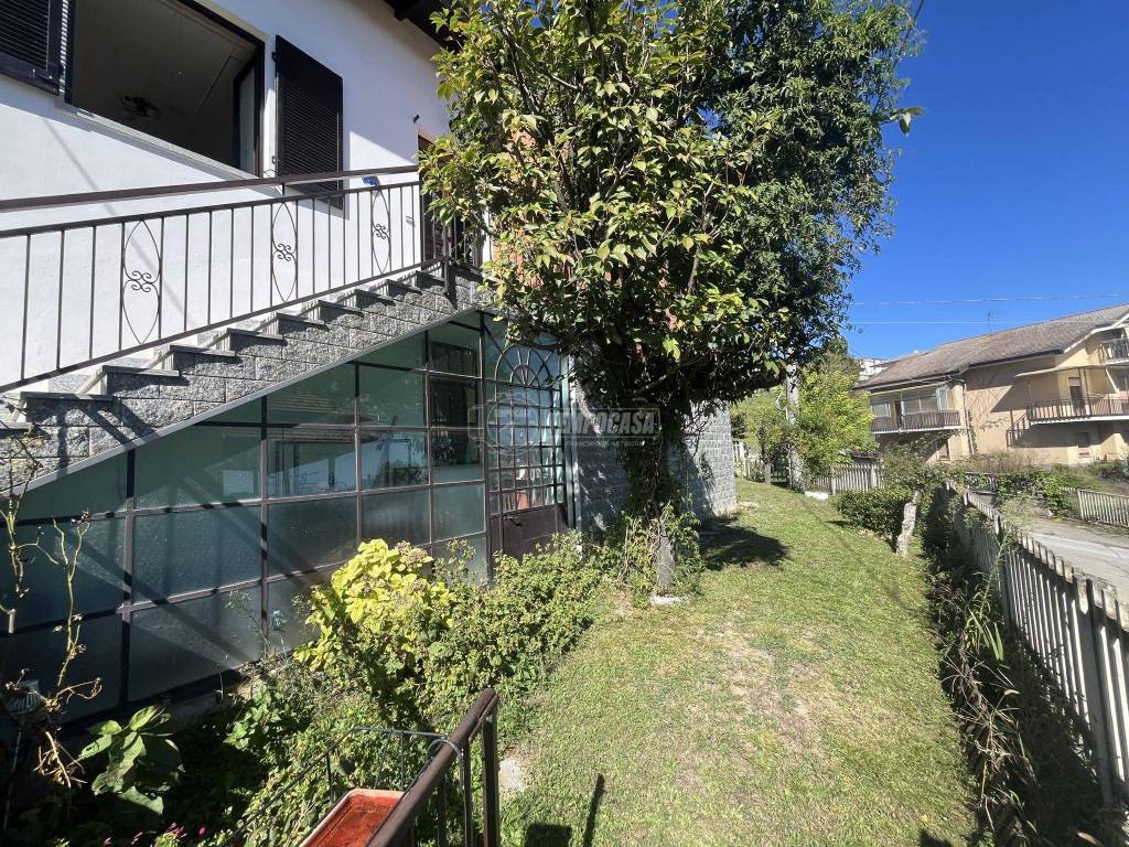 Villa a Agliano terme in Via Pozzo dell' Olmo 1 - Foto 4