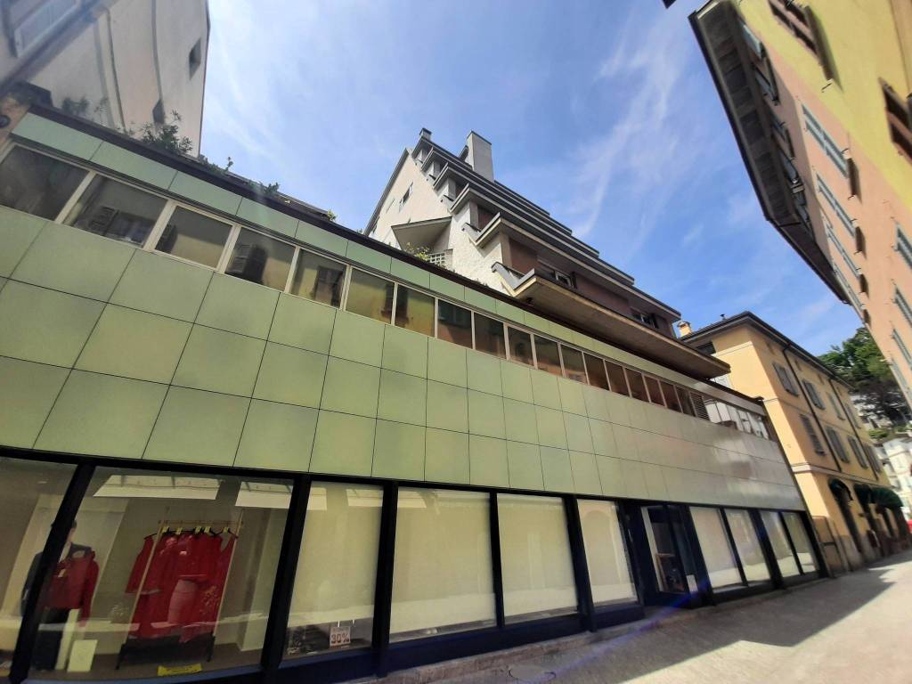 Appartamento a Sondrio in Lungomallero Luigi Cadorna, 19 - Foto 3