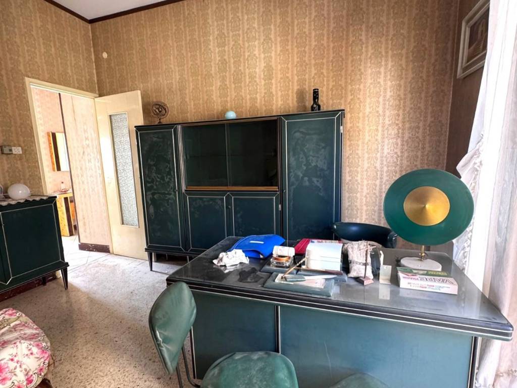 Appartamento a Caltanissetta in Viale Amedeo, 126 - Foto 4