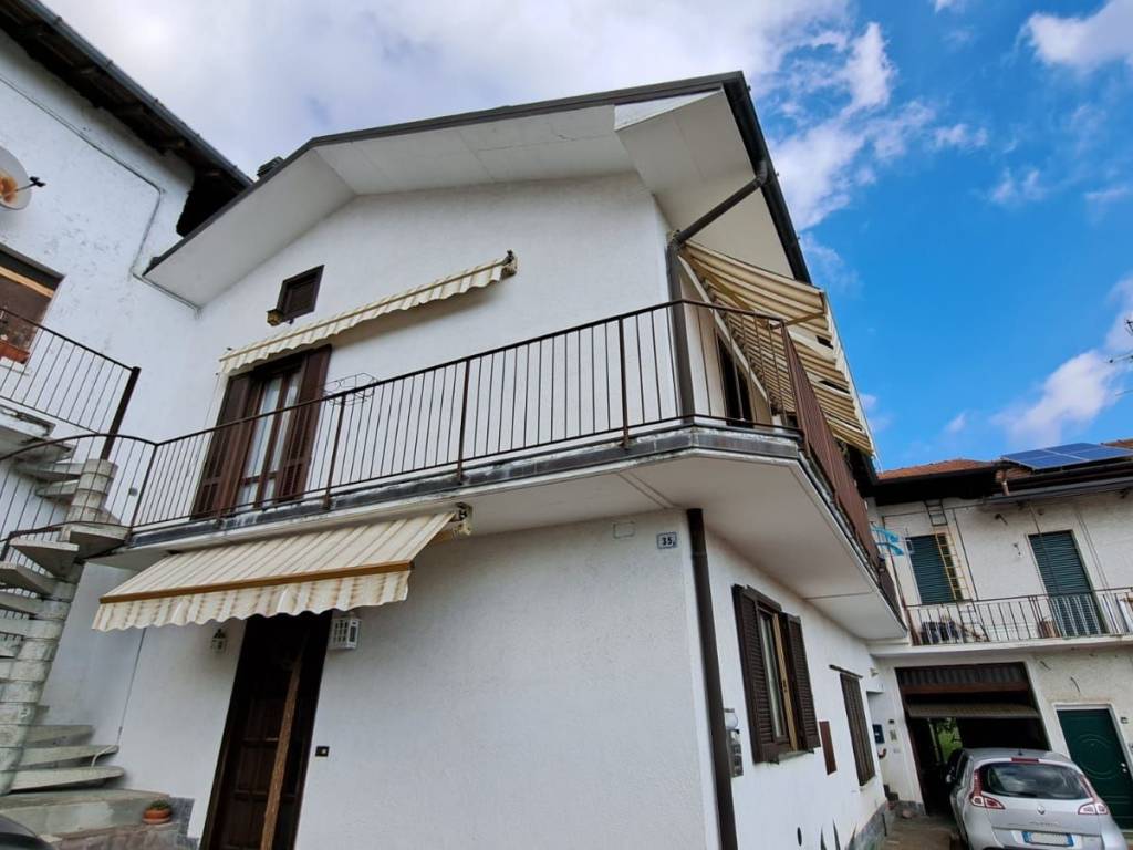 Appartamento a Sumirago in Via G. Pozzi, 35 - Foto 2