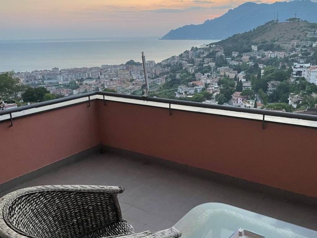 Appartamento a Salerno in Viale dei Pioppi, 31 - Foto 2