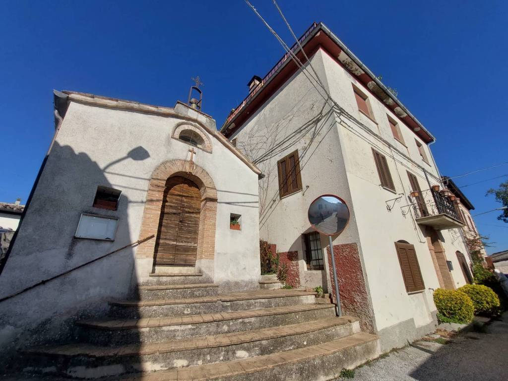 Appartamento a Fabriano in fraz.bastia - Foto 4