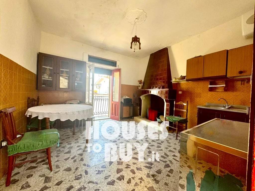 Appartamento a Carfizzi in via Roma, 49. - Foto 5