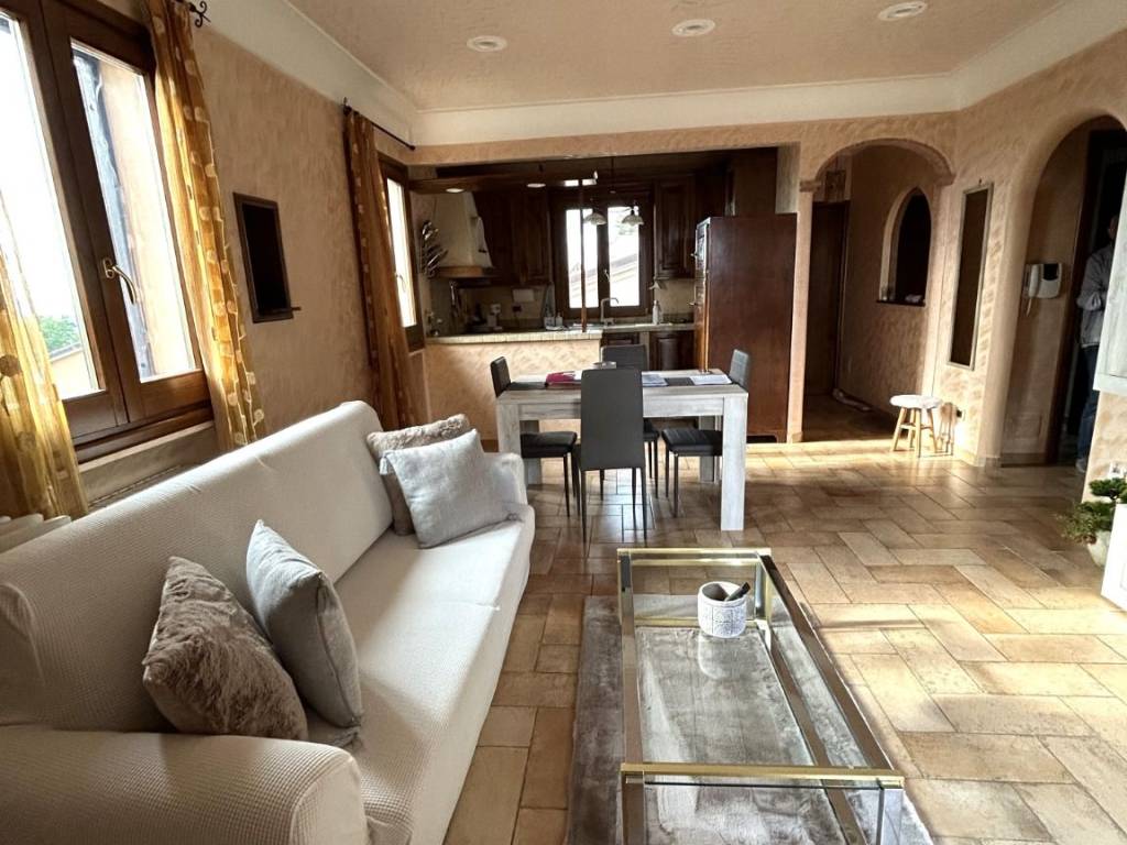 Appartamento a Poggio mirteto in Via del Beneficio - Foto 5