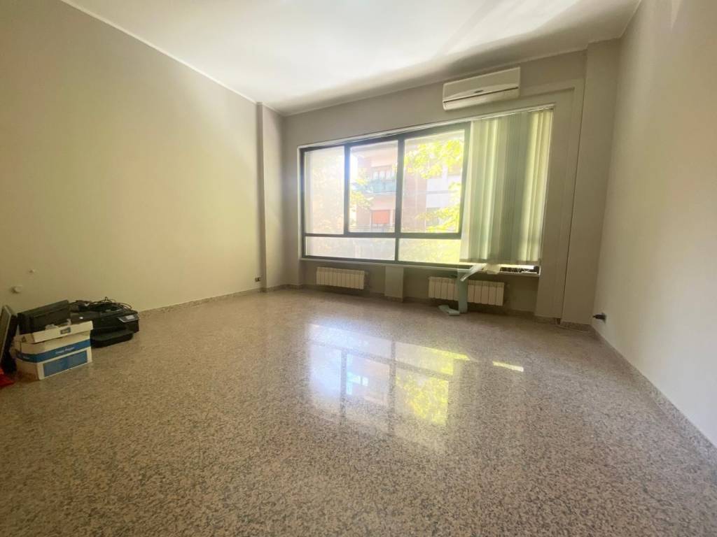 Appartamento a Pescara in Viale Giovanni Bovio, 160 - Foto 4