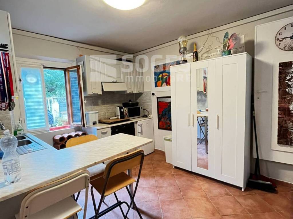 Appartamento a Montevarchi in via di mercatale - Foto 4