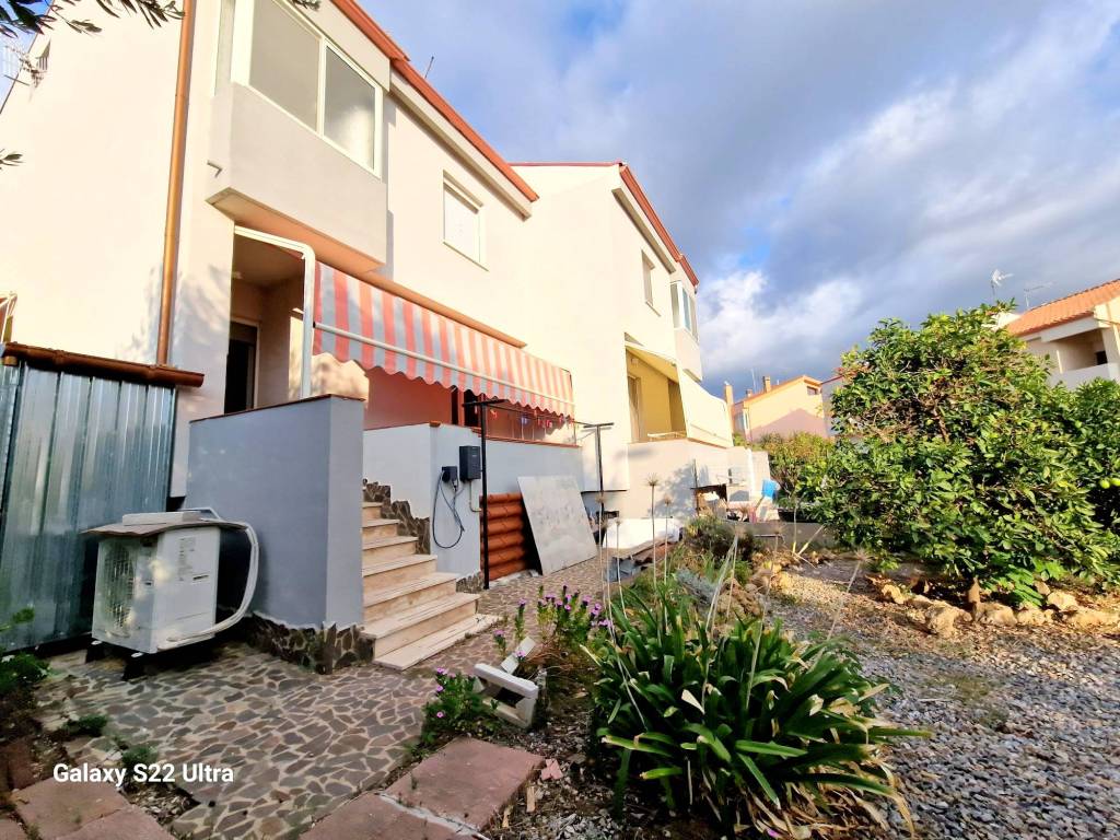 Villa a Carbonia in Via Leonardo da Vinci - Foto 4