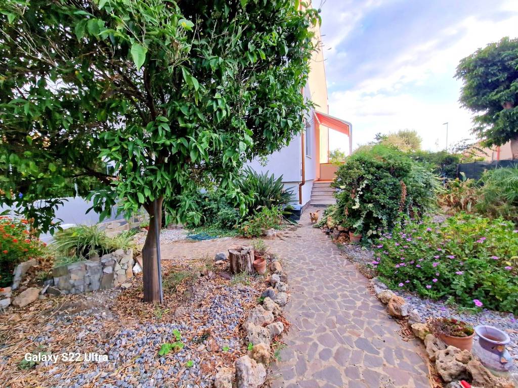 Villa a Carbonia in Via Leonardo da Vinci - Foto 5