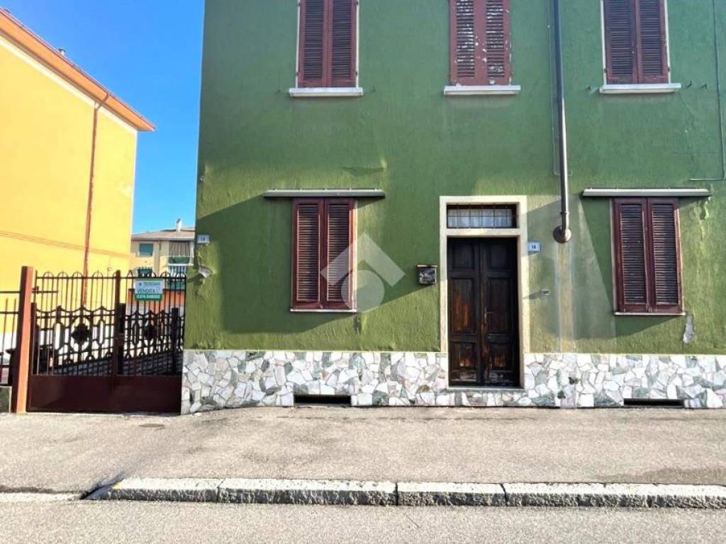 Casa indipendente a Pizzighettone in Via Martiri della Libertà, 12 - Foto 2