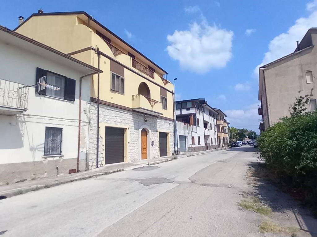Casa indipendente a Sassinoro in Via Nazionale - Foto 2