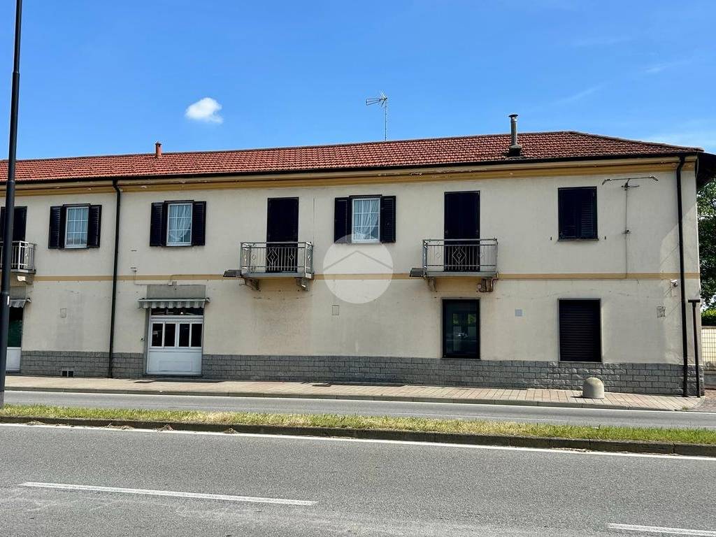Casa indipendente a Beinasco in Strada Torino, 68 - Foto 1