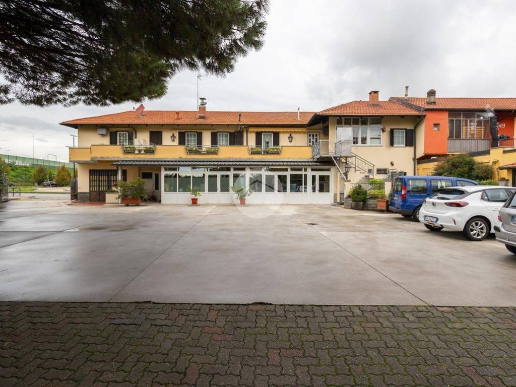 Casa indipendente a Beinasco in Strada Torino, 68 - Foto 2