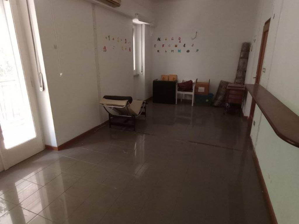 Palazzo / stabile a Trani in Corso Matteo Renato Imbriani, 43 - Foto 2
