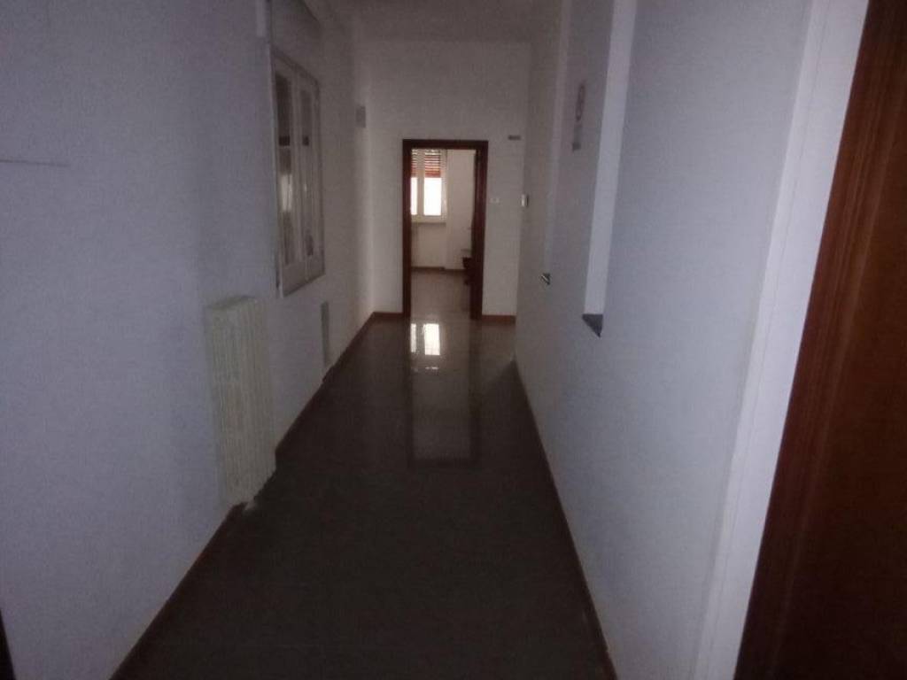 Palazzo / stabile a Trani in Corso Matteo Renato Imbriani, 43 - Foto 4