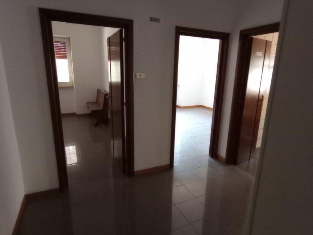 Palazzo / stabile a Trani in Corso Matteo Renato Imbriani, 43 - Foto 5