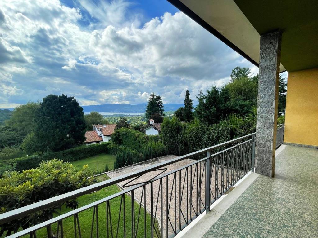 Villa a Besozzo in Via Trento - Foto 2