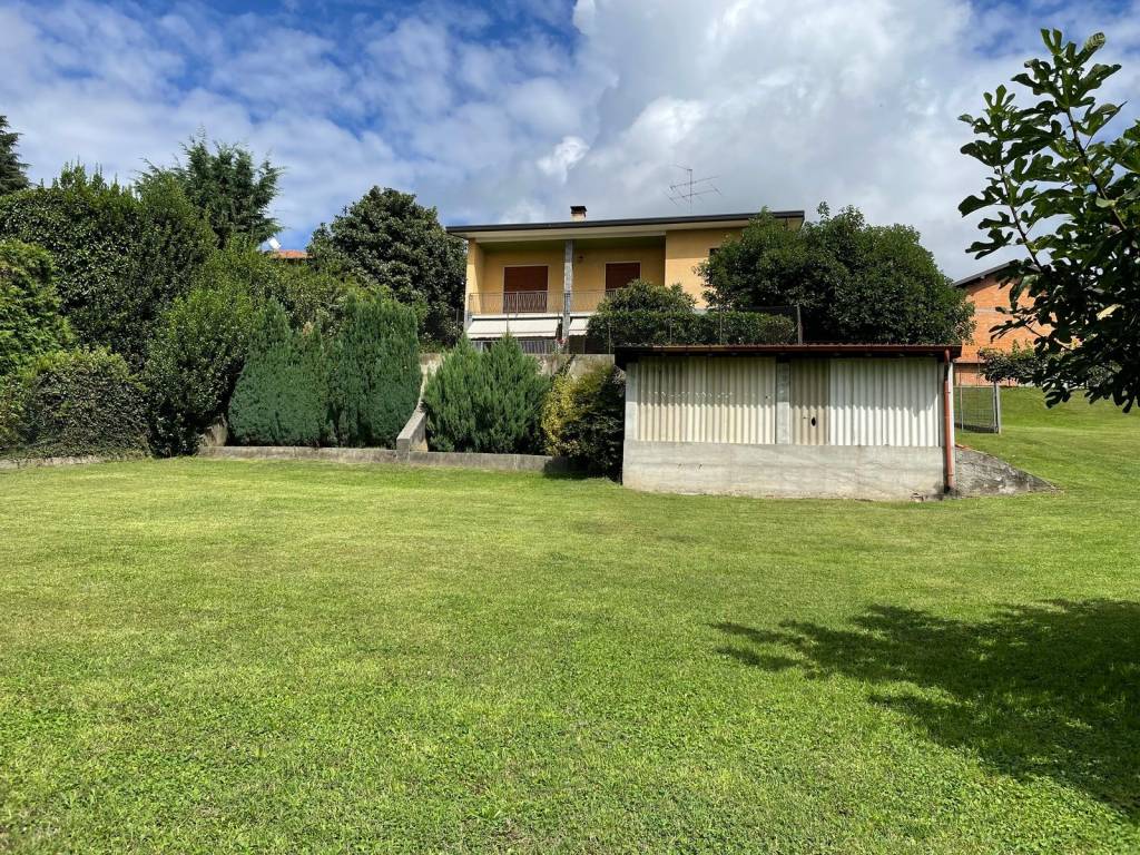 Villa a Besozzo in Via Trento - Foto 3