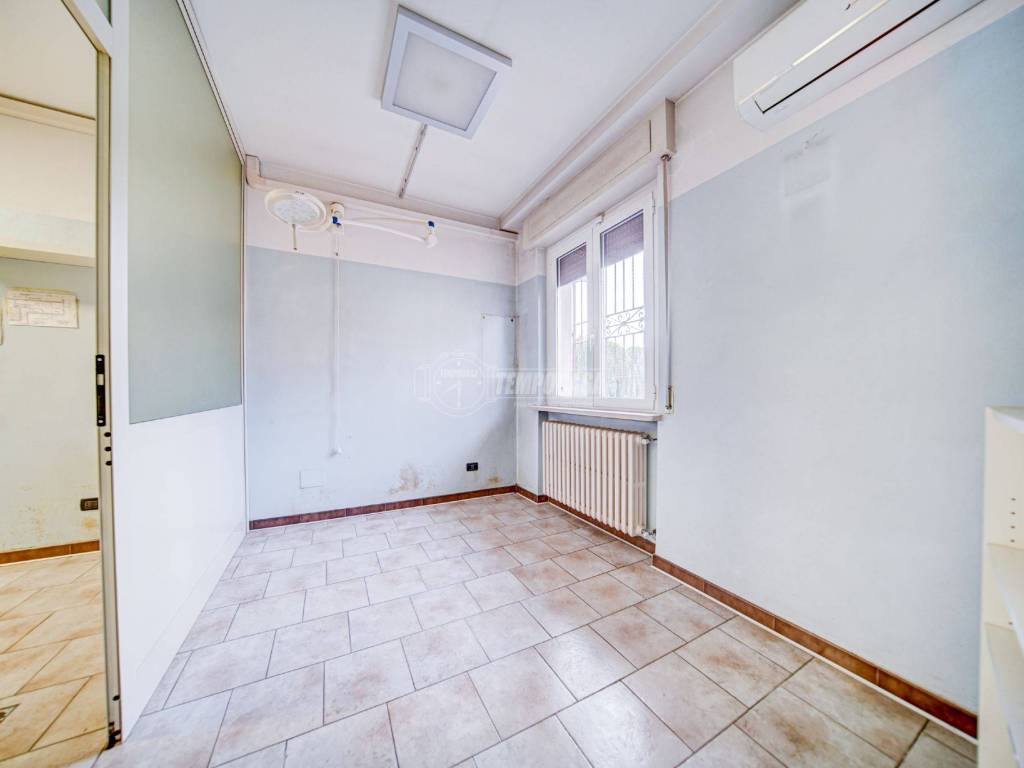 Appartamento a Brebbia in Piazza Italia 7 - Foto 3
