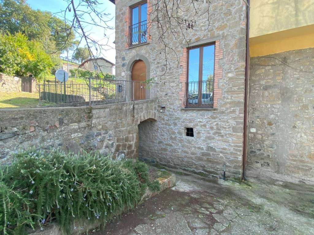 Casa indipendente a Montefiascone in Via Pelucche - Foto 3