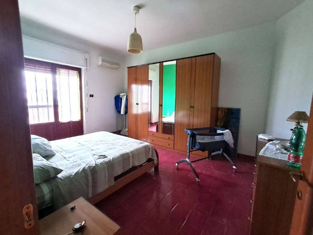 Villa a Castel volturno in SALVATORE POSTIGLIONE snc - Foto 4