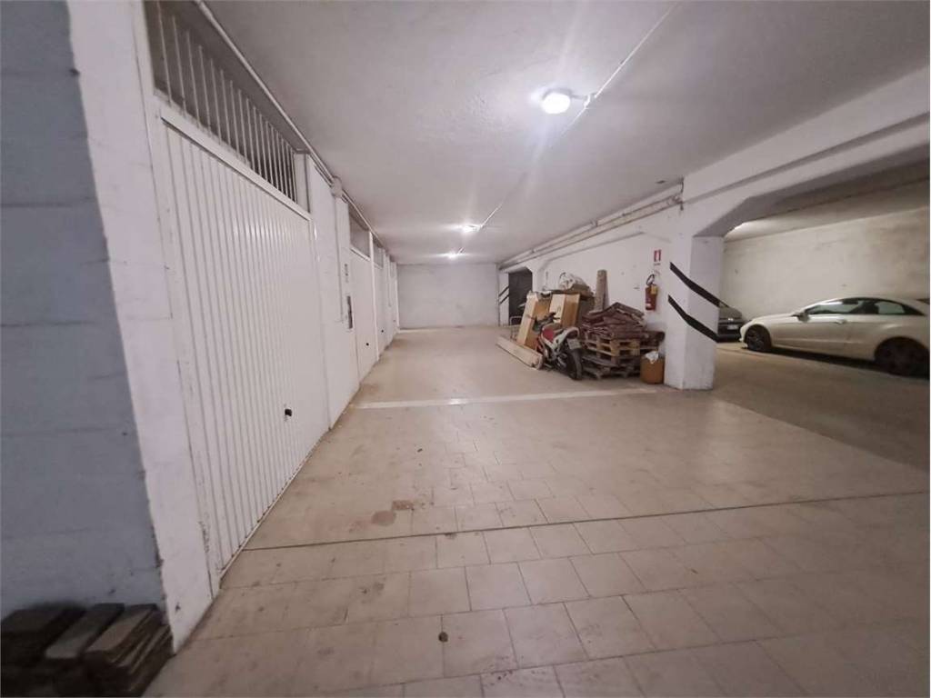 Box / garage a Perugia in Via Caduti del Lavoro , 95 - Foto 2