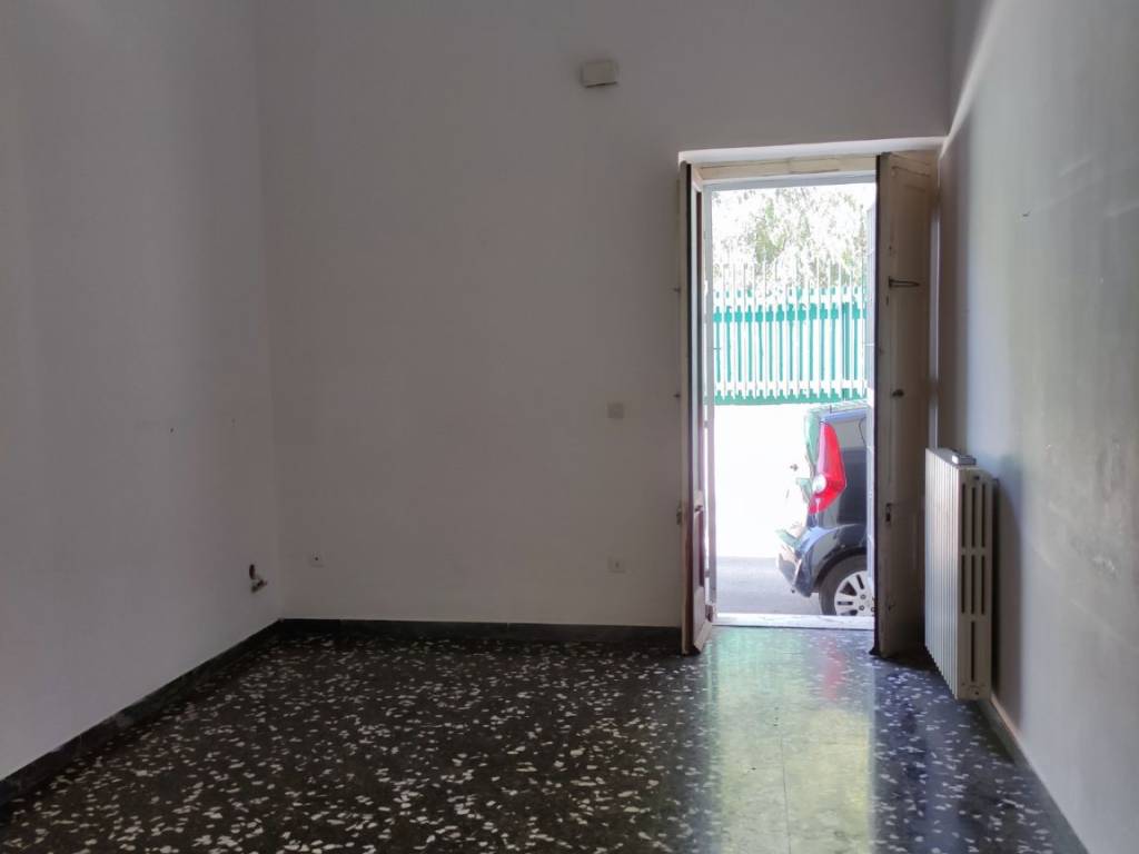 Appartamento a Taranto in Via Trani, 73 - Foto 2