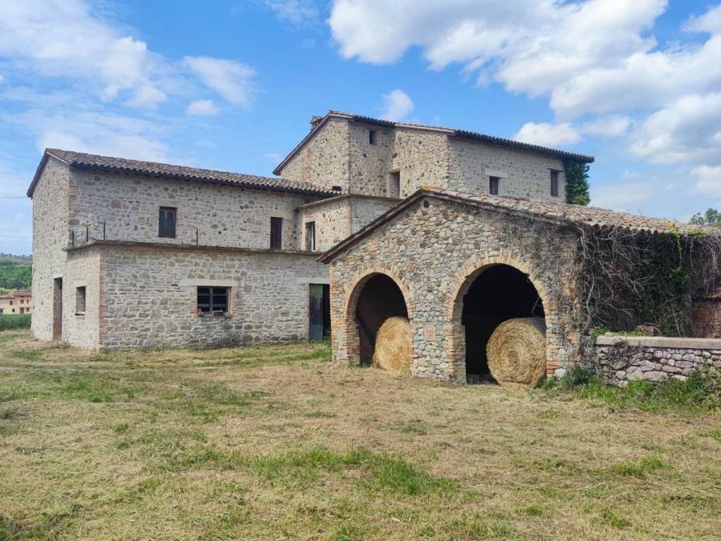 Rustico / casale a Monte castello di vibio in VIA DEL POGGIO - Foto 3