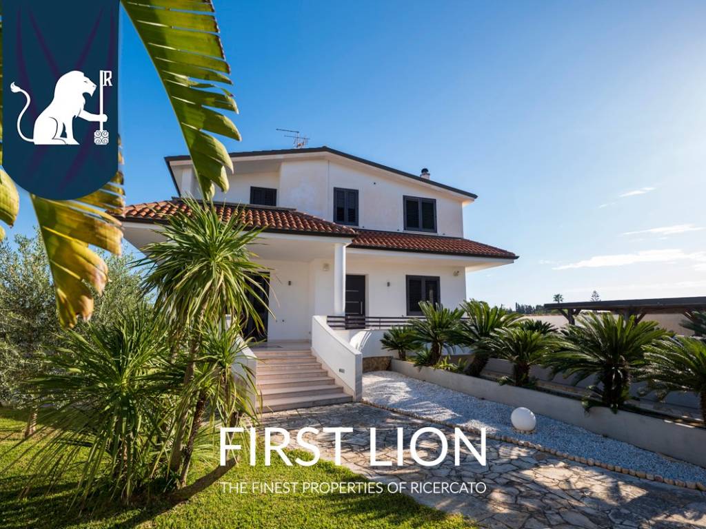 Villa a Lecce in Via Ombrone, 16 - Foto 2