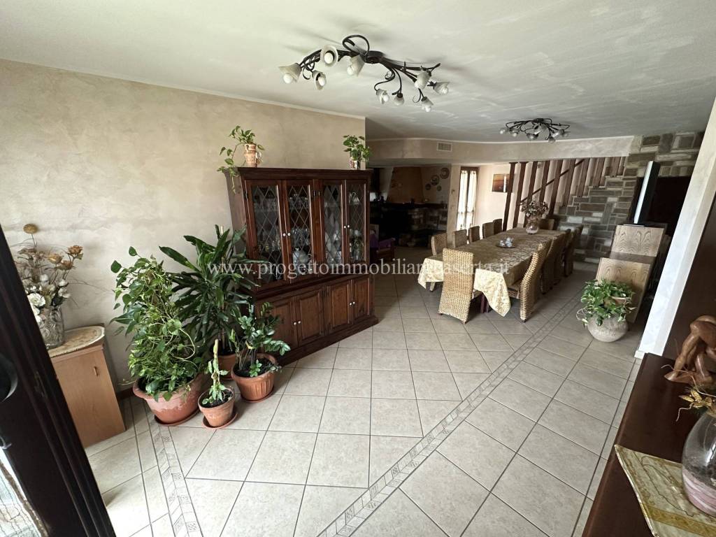 Appartamento a San nicola la strada in Viale Paul Harris - Foto 2