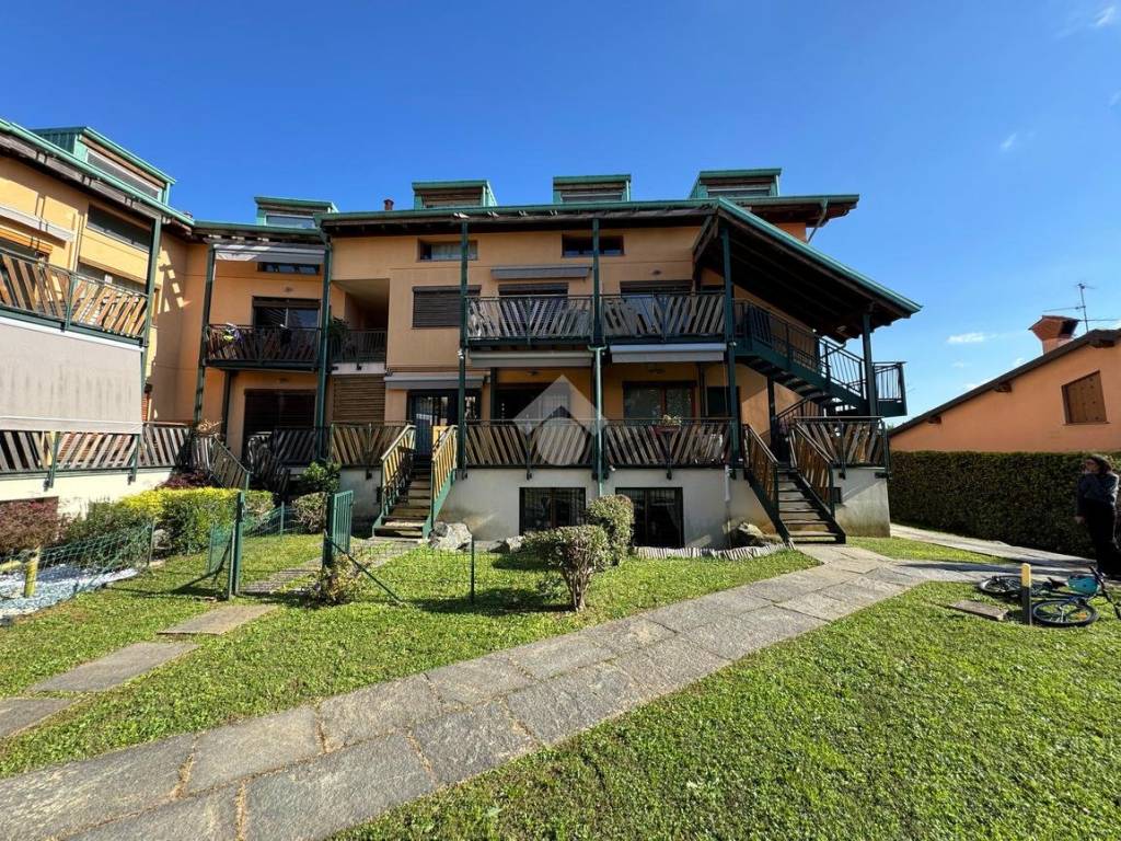 Appartamento a Casatenovo in Via Galilei Galileo, 12 - Foto 2