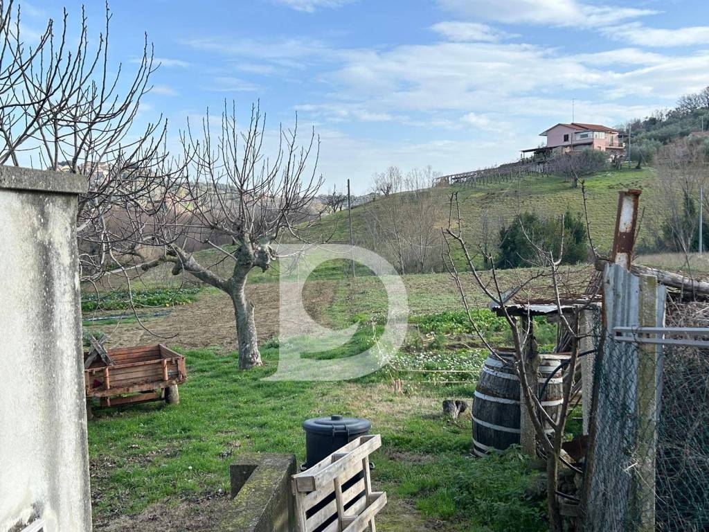 Casa indipendente a Spoltore in Via Montesecco, 68 - Foto 4