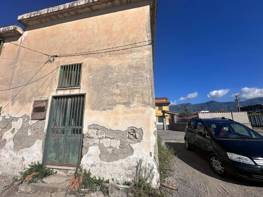 Rustico / casale a Nocera inferiore in Via Provinciale Nocera-Sarno, 87 - Foto 4